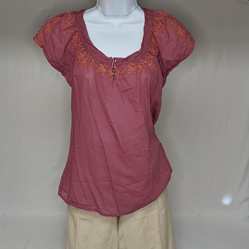 Mynt Star embroidered top
